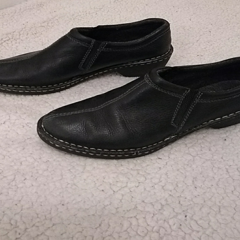 Eastland "Amore" Black  leather shoes. Size 9 1/2W